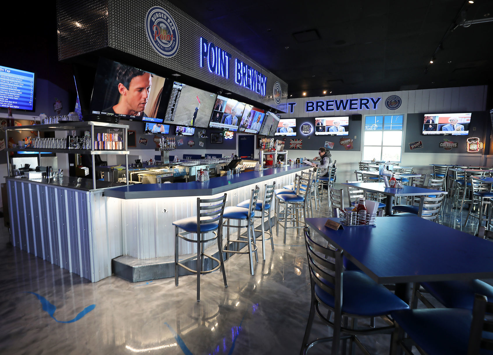 Point Burger Bar interior